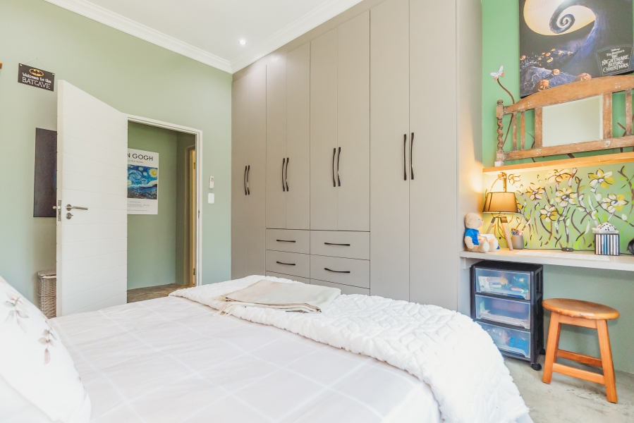 5 Bedroom Property for Sale in Heather Park Western Cape